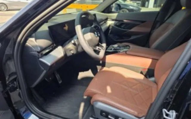 포천중고차 5시리즈 (G60) 530i xDrive 매물 사진 9 - 2025/07 10,329km