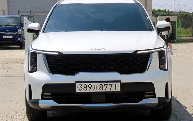 포천중고차 더 뉴 쏘렌토 4세대 가솔린 2.5T 2WD 프레스티지 매물 사진 5 - 2024/01 25,366km